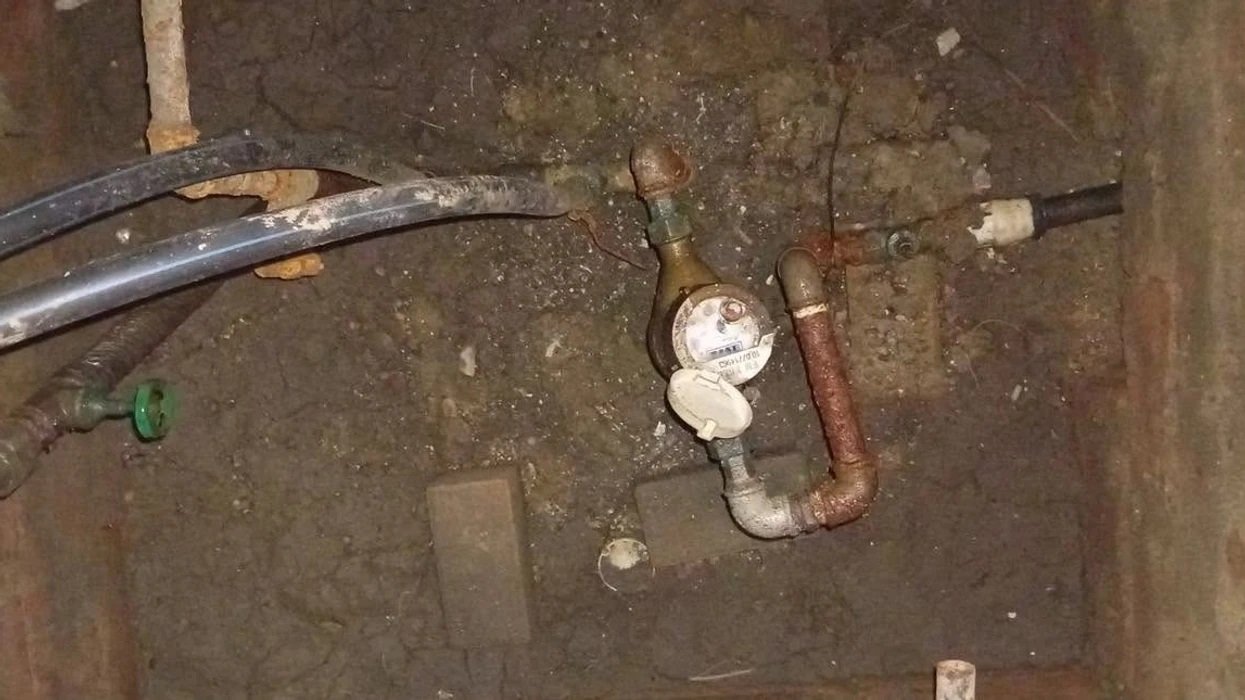 Zbulohen më shumë lidhje ilegale sesa legale në sheshin “Xhorxh Bush” në Prishtinë