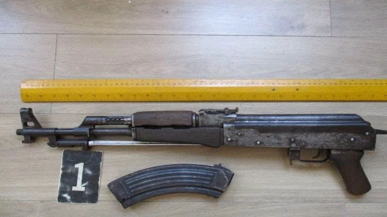 Sekuestrohen armë pas dyshimeve për të shtëna gjatë një ahengu familjar në Malishevë