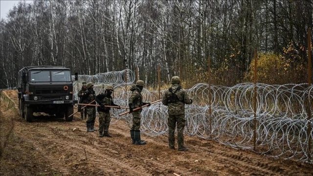 15 migrantë ndalohen pas zbulimit të një tuneli nëntokësor në kufirin me Bjellorusinë