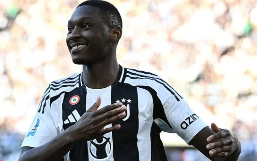 Kolo Muani  Nuk e kisha mendjen te Tottenham