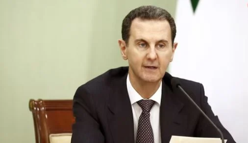 Gjykata siriane dënon me vdekje në mungesë ish-presidentin Bashar al-Assad/ Në pranga dhe në gjyq edhe ish-zyrtari i lartë i regjimit