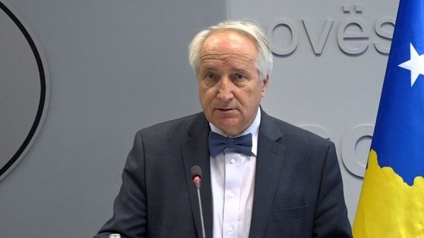 Ish-ministri i shkruan Zelenskyt pas deklaratës për Kosovën