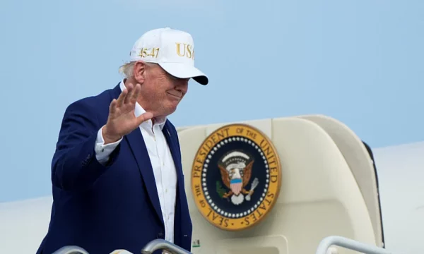 Operacioni i pabesueshëm i “arratisjes” së Trump nga Turqia: U fsheh në një...