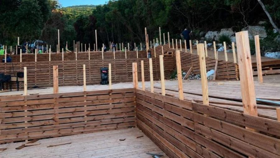 IKMT zbarkon në Karaburun, njoftimi rrufe që i shkoi pronarit të objektit pa leje: Nesër do të ndërhyjmë që ta prishim