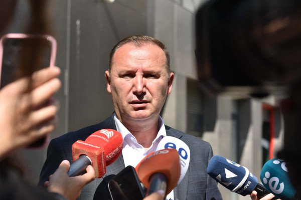 ​A do t’i bashkohet LDK-ja aksionit të PDK-së e Aleancës në Kuvend?