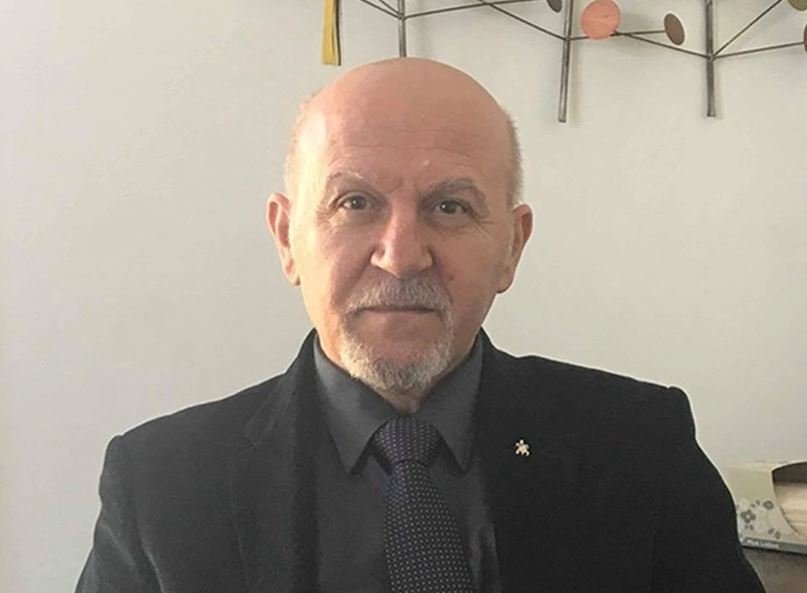 Reagim i fortë pas situatës në Kuvend, Dosti: Vuçiqi sapo ka hapur shishen e shampanjës