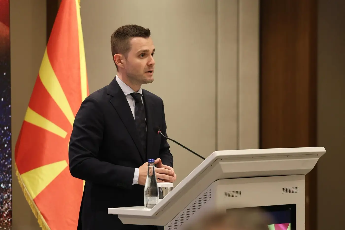 Mucunski: Të kapërcejmë ndarjet etnike për një shoqëri civile
