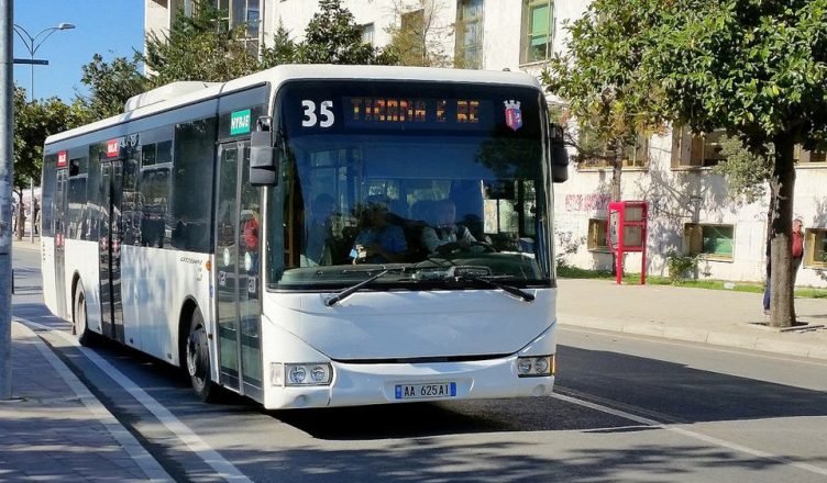 Nuk kanë marrë ende kompensim për karburantin, Shoqatat e Transporti Publik paralajmërojnë: Do reduktojmë autobusët!
