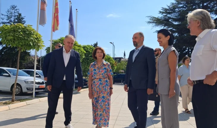 Siljanovska-Davkova: Struga është shembull i vlerave të Marrëveshjes së Ohrit dhe bashkëjetesës