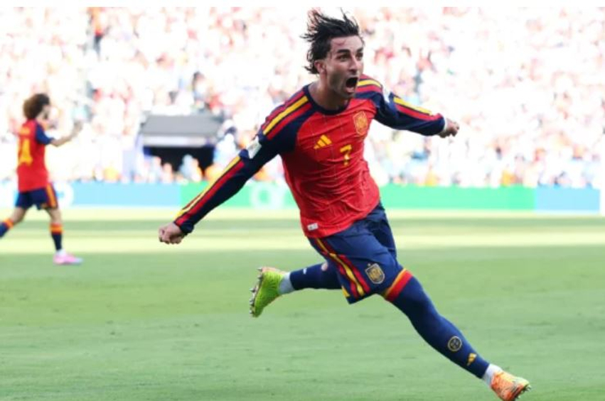 Arrihet marrëveshja  Ferran Torres te PSG