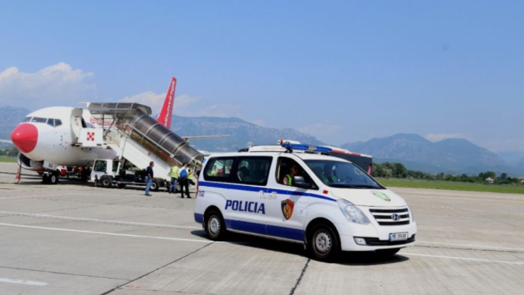 Ekstradohet drejt Italisë 42-vjeçari me disa identitete, sillet në Shqipëri i huaji i akuzuar për shfrytëzim prostitucioni
