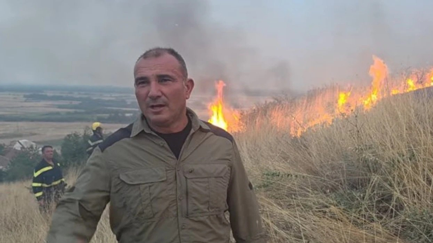 Zjarri pranë Loznanit në rajonin e Manastirit është afruar pranë shtëpive