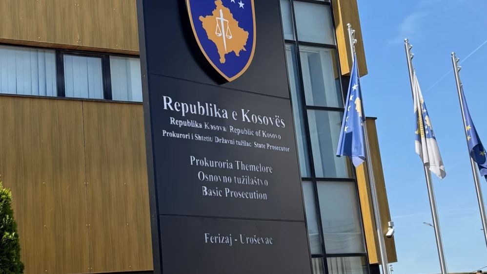 Tentuan të privojnë nga jeta një person në Ferizaj, kërkohet paraburgim ndaj dy të dyshuarve