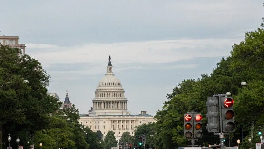 Administrata Trump planifikon 927 milionë dollarë për një riorganizim të Shtëpisë së Bardhë