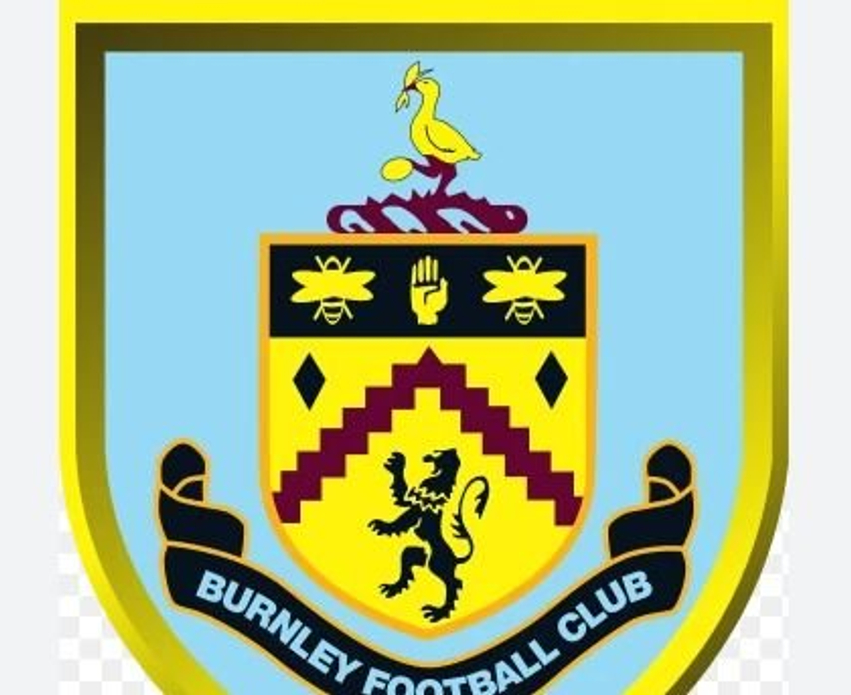 Burnley detyrohet të bëjë ndryshim të madh në fanellë vetëm pak orë para nisjes së Championship