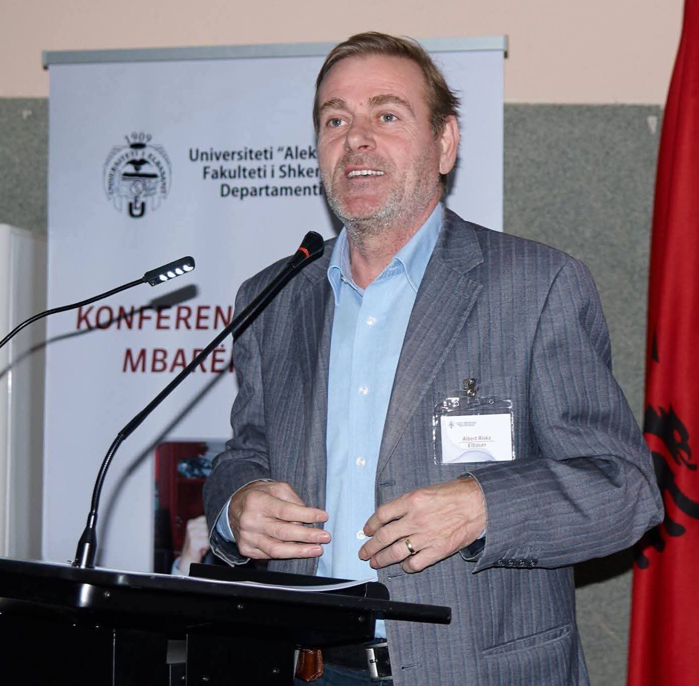 Ndahet nga jeta profesori i Universitetit të Elbasanit, Albert Riska