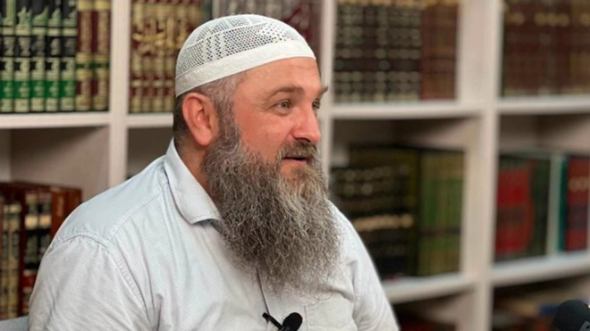 Predikuesi islamik nga Bosnja pritet të dëbohet nga Kosova  BIK u thotë se nuk ishte në dijeni për ardhjen e tij