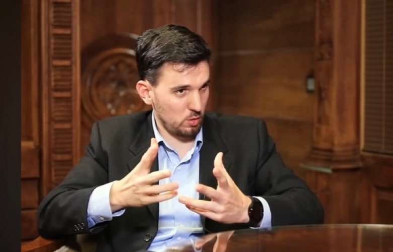 Kaleziq: Podgorica po përpiqet të distancohet nga regjimi në Beograd