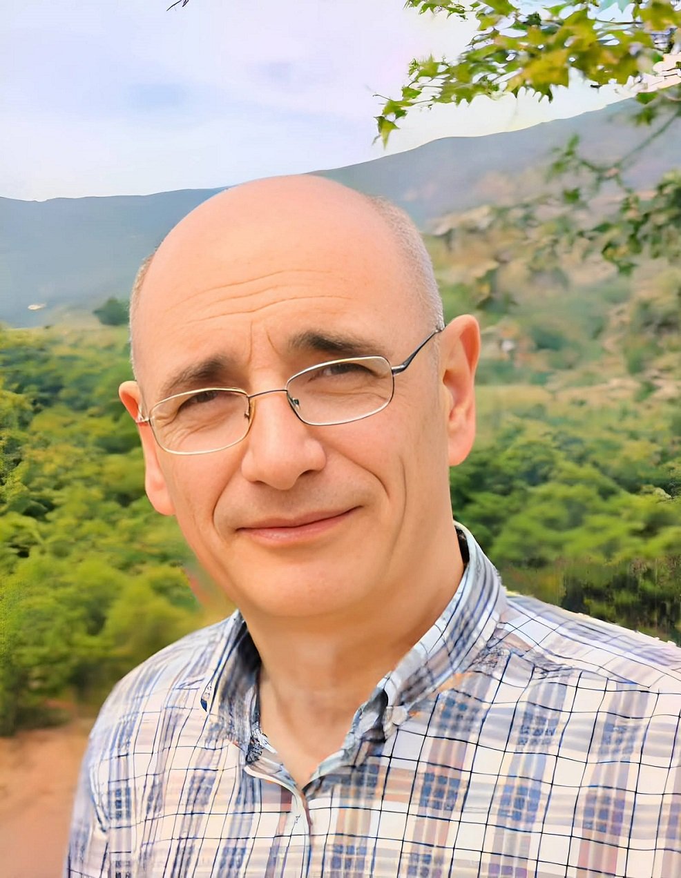 Shqipëria duhet të rindërtohet nga themelet