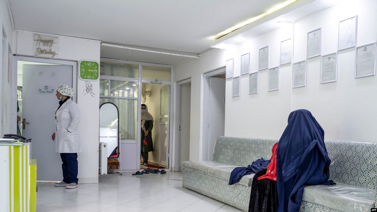 Mijëra gra rrezikojnë jetën gjatë lindjes nën sundimin taleban