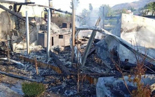 Pas hotelit në Vlorë, një tjetër resort turistik bëhet shkrumb e hi në Sarandë