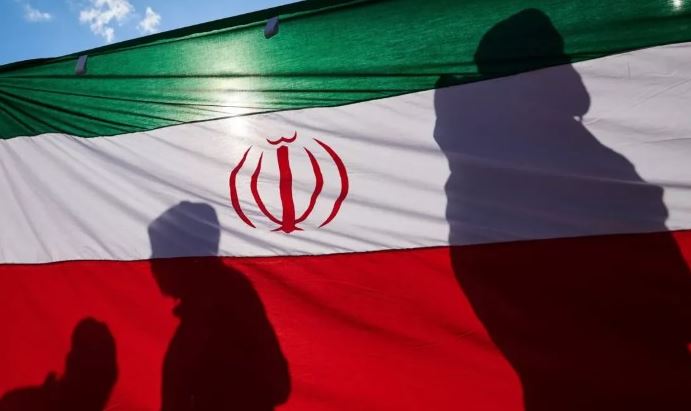 Parlamenti iranian miraton projektligjin për të kufizuar ndikimin e huaj në vend