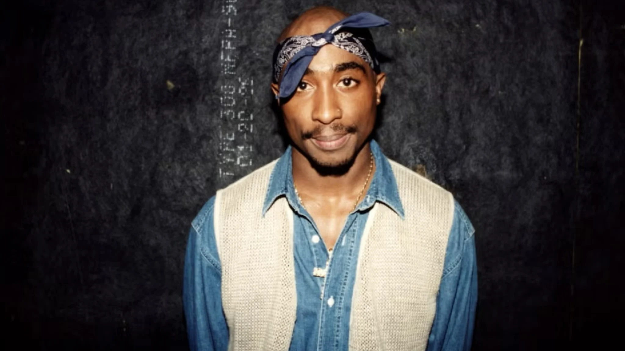 Kush e vrau Tupac? Ngjarja e pazbardhur edhe pas 30 vitesh, hetimet po mbështeten te kujtimet e ish gangsterit