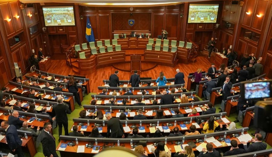 Hyseni ngre alarmin për krizën institucionale: “Partitë mund të përplasen, por shteti nuk duhet të bllokohet”