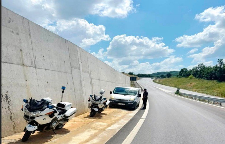 Njësia e Motocikletave shqipton 61 gjoba në rajonin e Ferizajt
