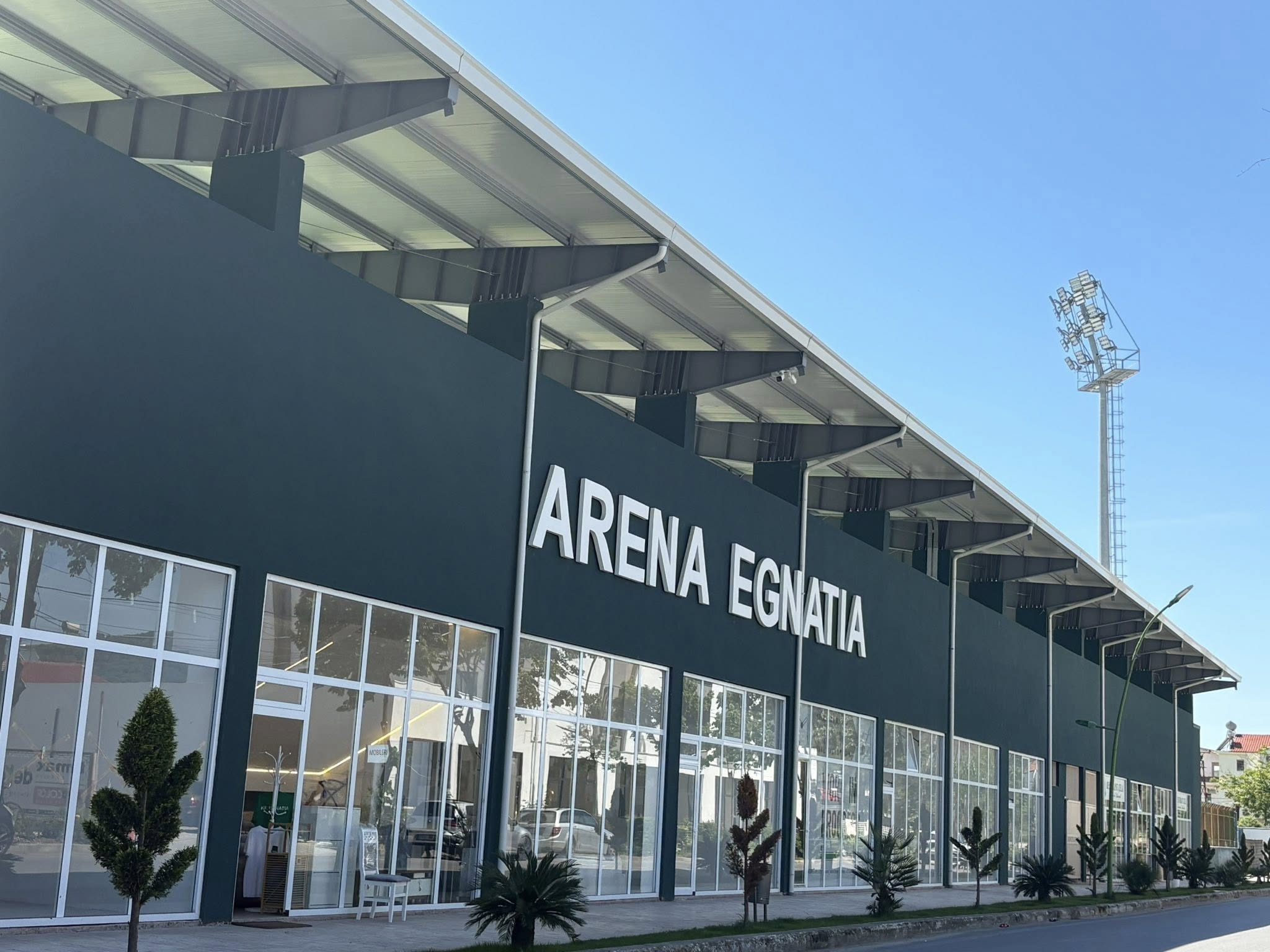 UEFA detyron Egnatian të largohet nga Rrogozhina