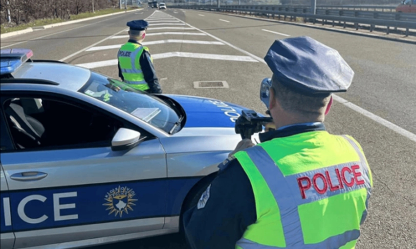 100 aksidente trafiku dhe 2291 gjoba të shqiptuara në 24 orët e fundit