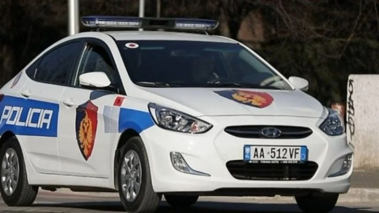 Aksident me vdekje në Tiranë, 23-vjeçari përplas me makinë këmbësoren