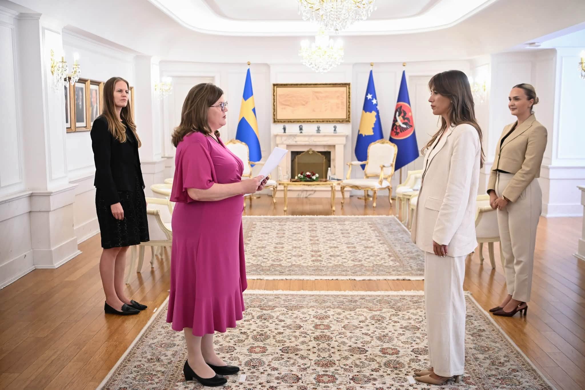 Haxhiu pranon letrat kredenciale të ambasadores së re të Suedisë në Kosovë