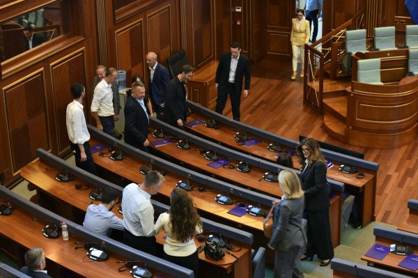 Kabashi-Rama: Është krizë shtetërore, asnjë lider nuk është mbi Kosovën