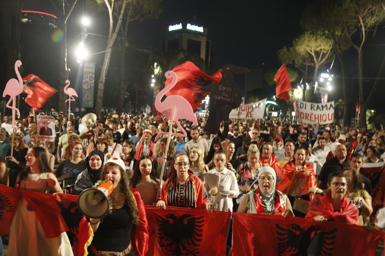 Sot 80 ditë nga nisja e protestës historike/ “Revolucioni i Flamingove” që nuk po ndalet!