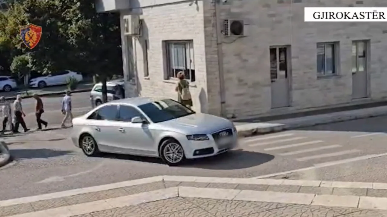 I akuzuar për kultivim droge dhe vjedhje energjie, arrestohet në Gjirokastër 43-vjeçari i shpallur në kërkim ndërkombëtar, pritet ekstradimi drejt Spanjës