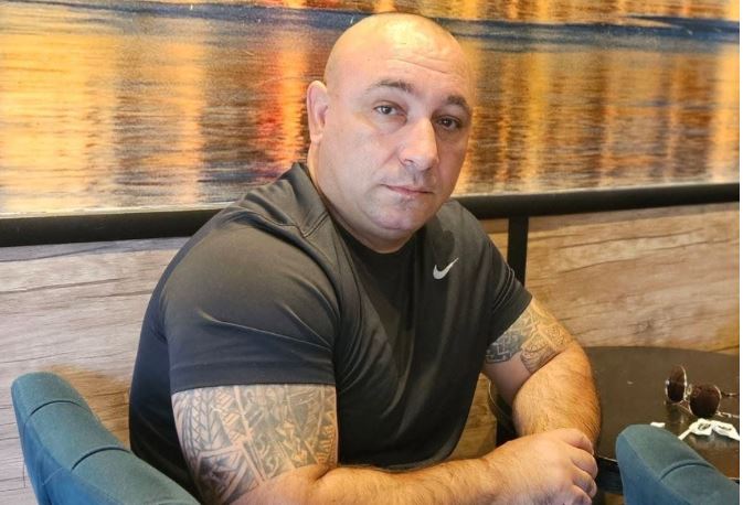 Zbardhen detaje nga aksioni kundër fajdesë në Prizren, tre të arrestuar – njëri goditi një 17-vjeçare gjatë ikjes