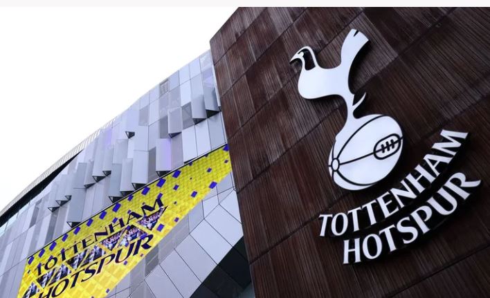Londinezët tentojnë dy yjet e Manchester City