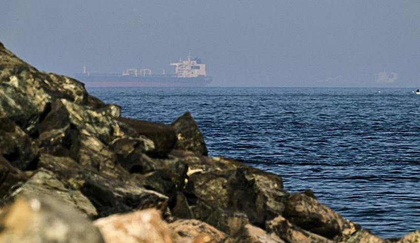 Emiratet e Bashkuara Arabe ndërpresin marrëdhëniet tregtare dhe financiare me Iranin pas sulmeve me raketa