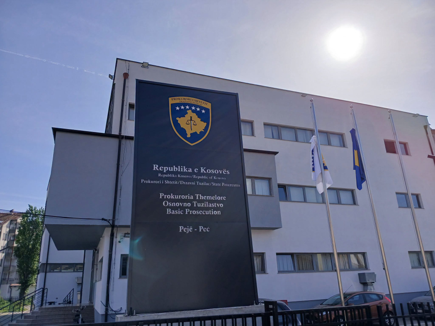  Transplantim veshke  për 134 mijë euro  aktakuzë ndaj dy personave në Pejë
