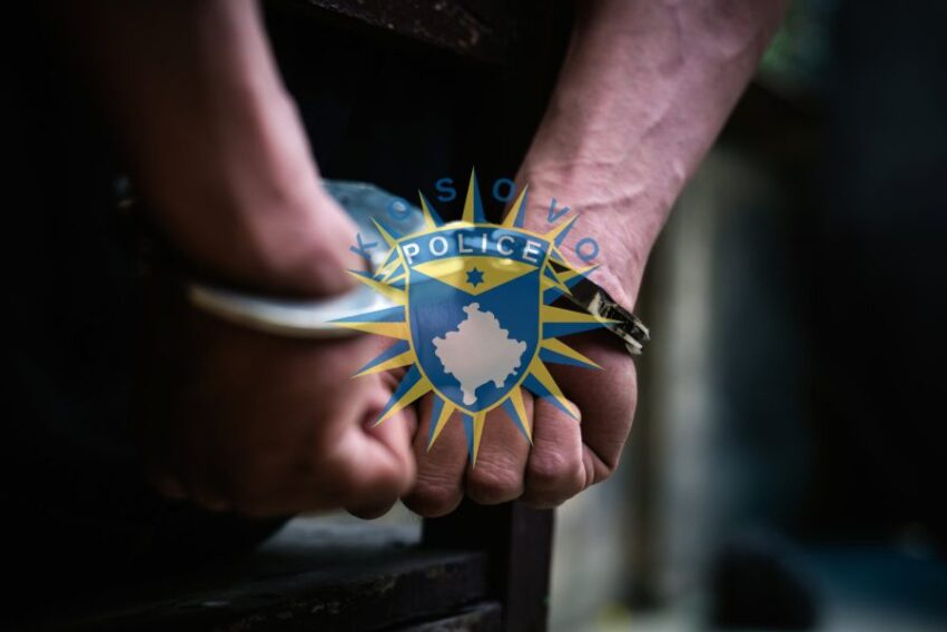 Arrestohet një person në Skenderaj, dyshohet se sulmoi zyrtarin