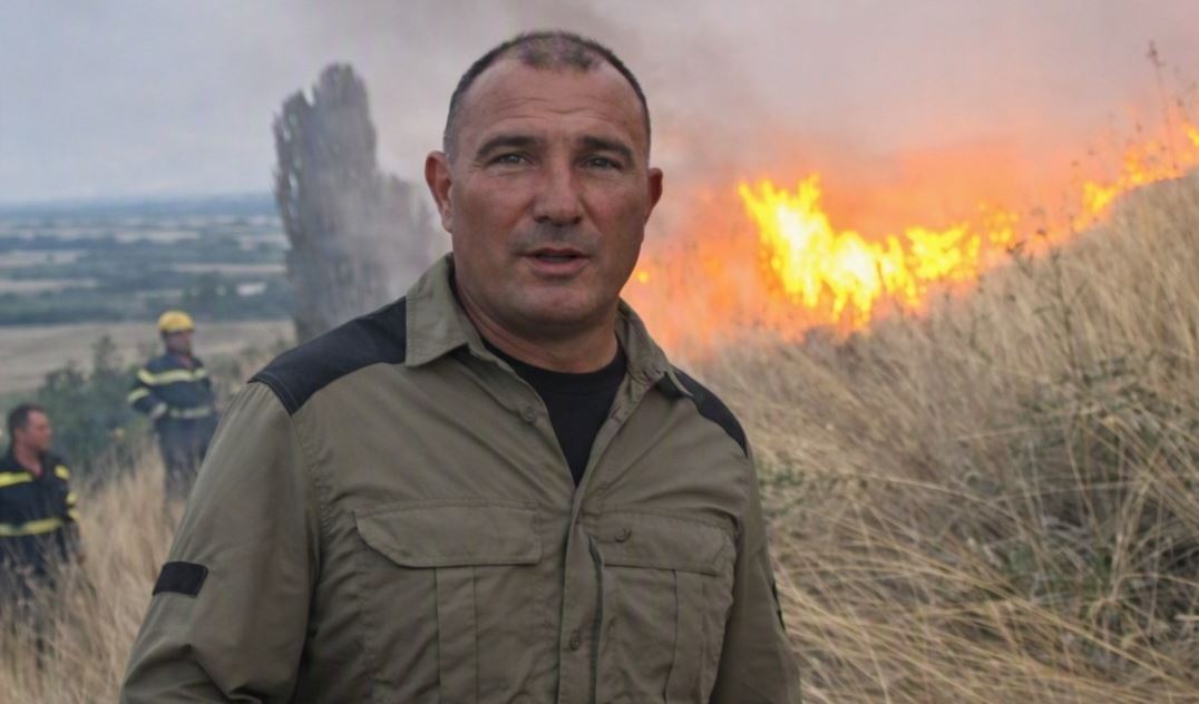Angellov: Ende aktiv zjarri në fshatin Çanishtë, nuk rrezikohet ndonjë fshat tjetër