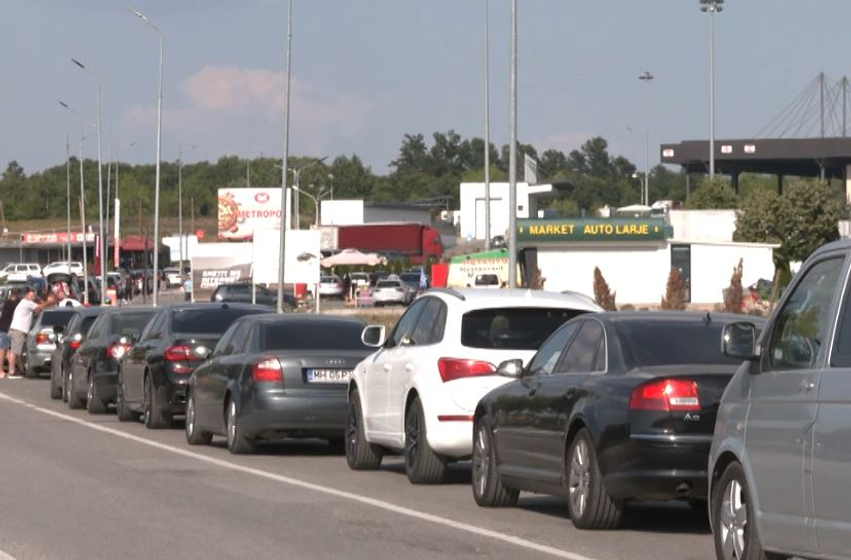 Pritje deri në 60 minuta në dalje nga Kosova, Merdarja më e ngarkuara