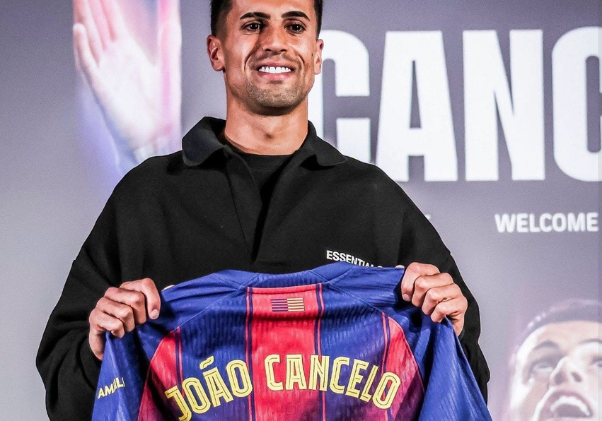 Cancelo nënshkruan sot me Barcelonën