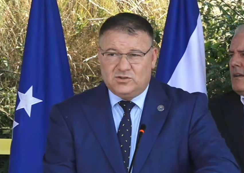 Nga armët te uniformat e ushtrisë serbe  Hoxha deklarohet për operacionin në Zubin Potok