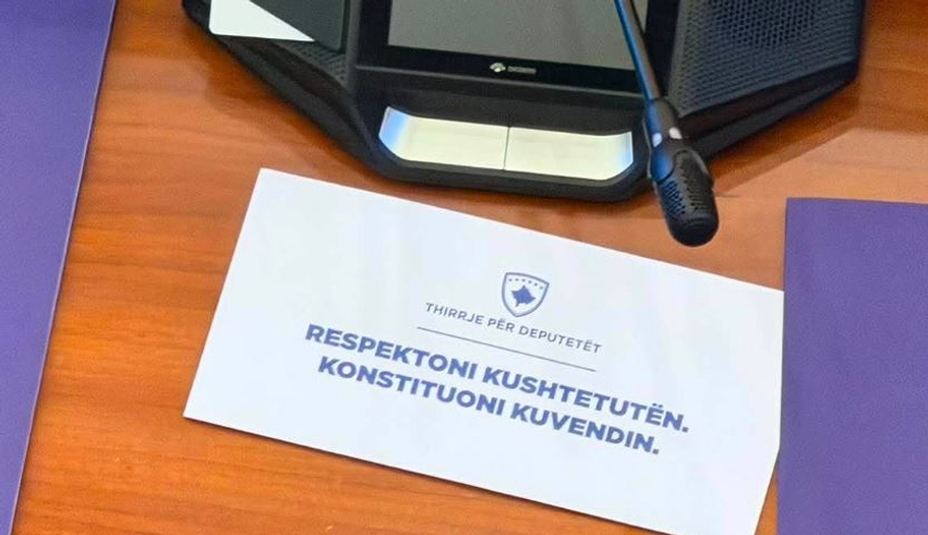  Respektojeni Kushtetutën  konstituojeni Kuvendin   deputetët e PDK së u lënë letra atyre të LVV së