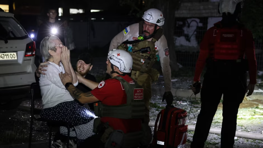 Të paktën 16 persona të vrarë nga sulmi rus ndaj Kievit
