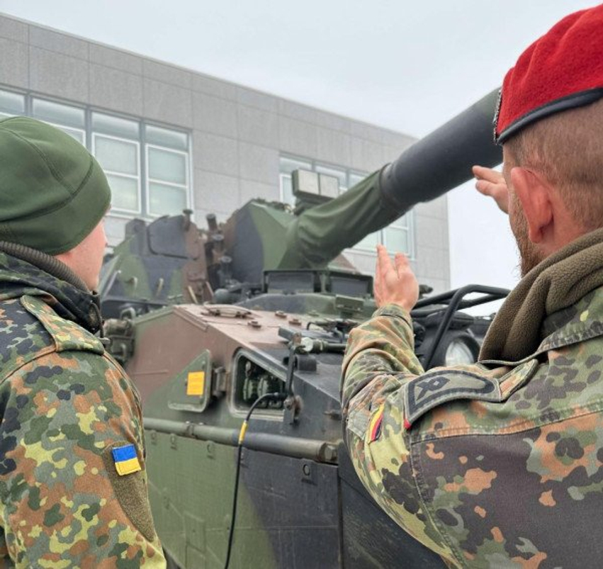 Ushtarë ukrainas po dezertojnë gjatë trajnimeve në Gjermani