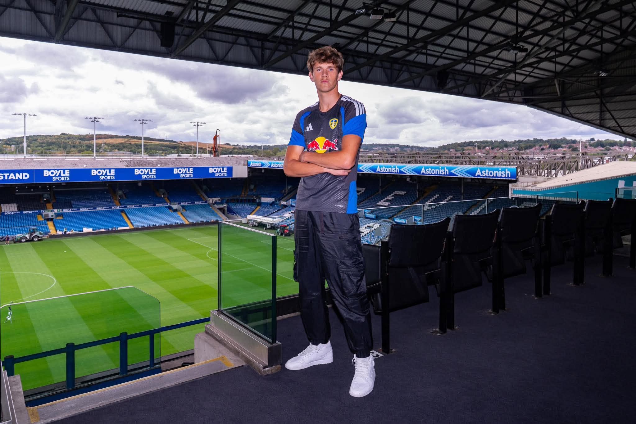 Nga Struga në Premier League, Leeds prezanton shqiptarin