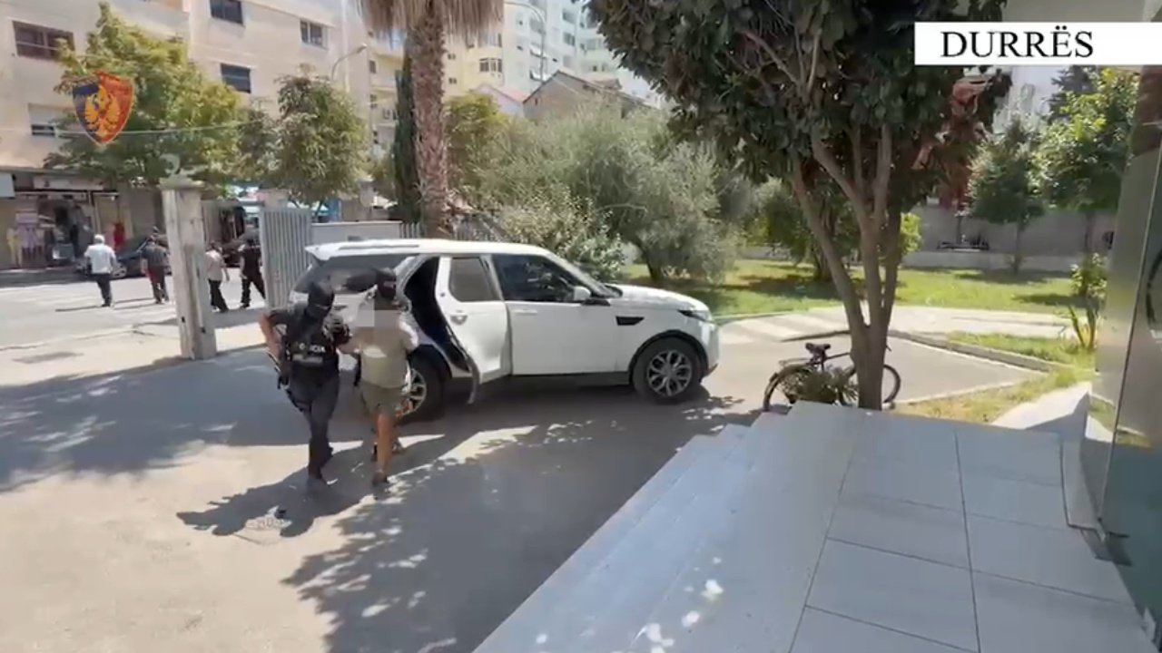 Pjesë e një grupi kriminal që trafikonte lëndë narkotike në Itali/ Arrestohet 33-vjeçari në Durrës, pritet ekstradimi